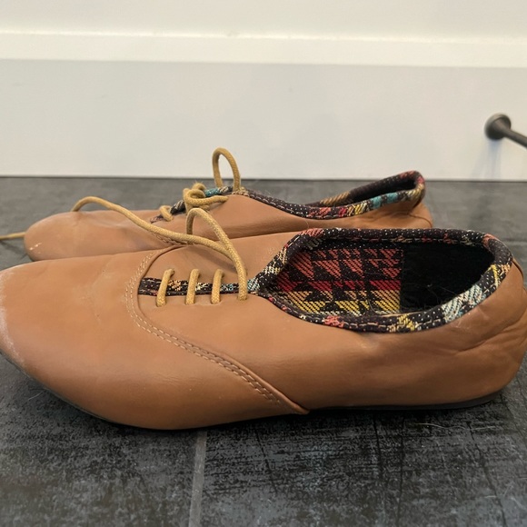 Moccassin flats - Picture 3 of 4